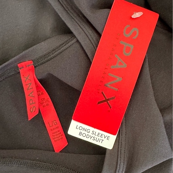 NEW SPANX Long Sleeve Base Body Suit FS6015 Very Black Size Medium - Picture 6 of 9